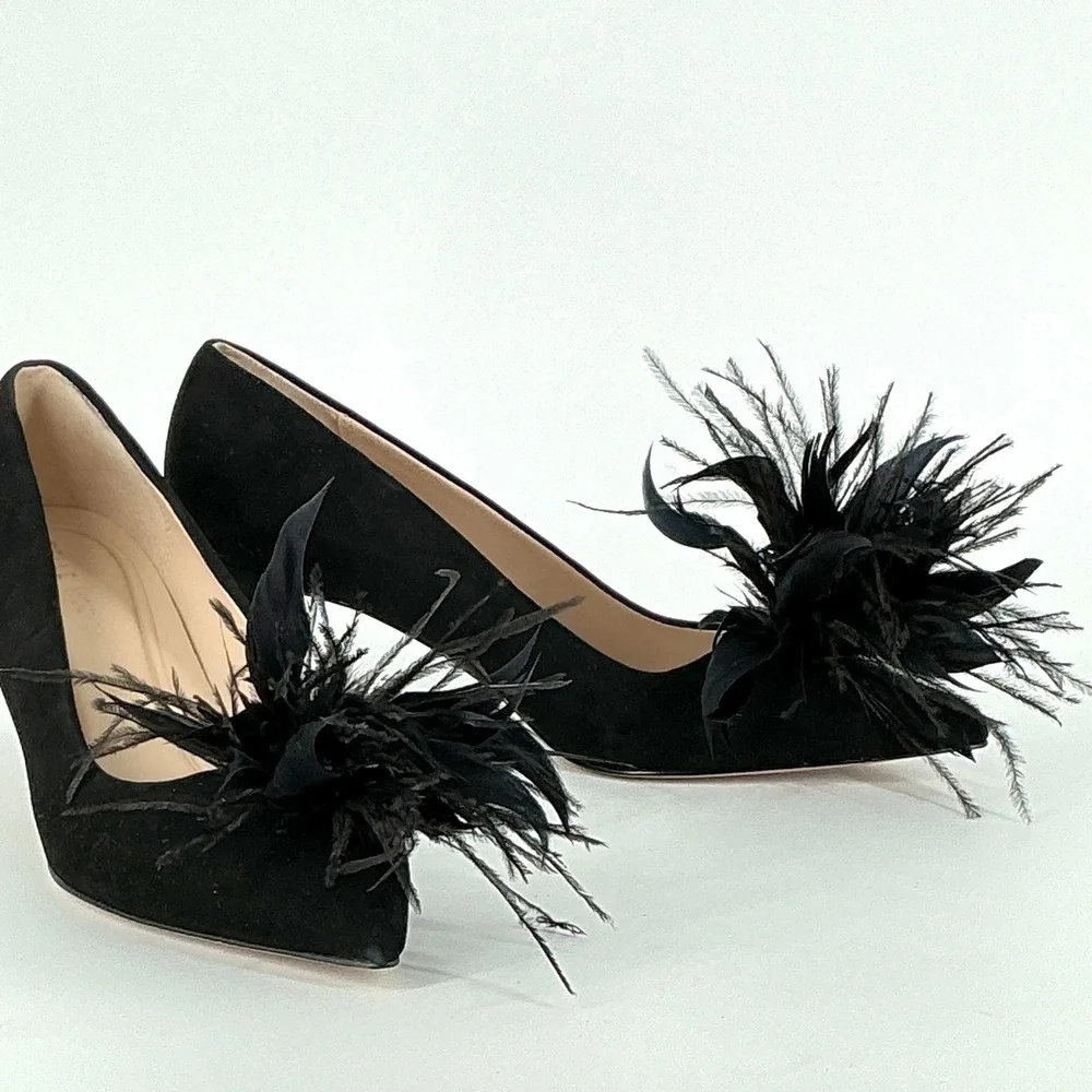 Pelle Moda Size 7.5 Black Suede Ostrich Feather Kitten Heel Pump NEW Kealie $165